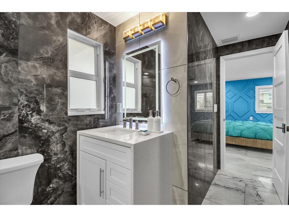 5624 Cape Leyte Drive Sarasota FL 34242 A4684371 image43