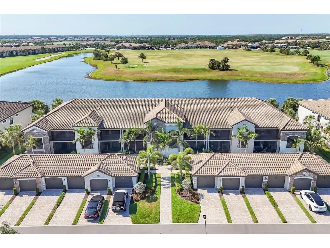 5624 Palmer Circle #105 Bradenton FL 34211 A4649523 image1