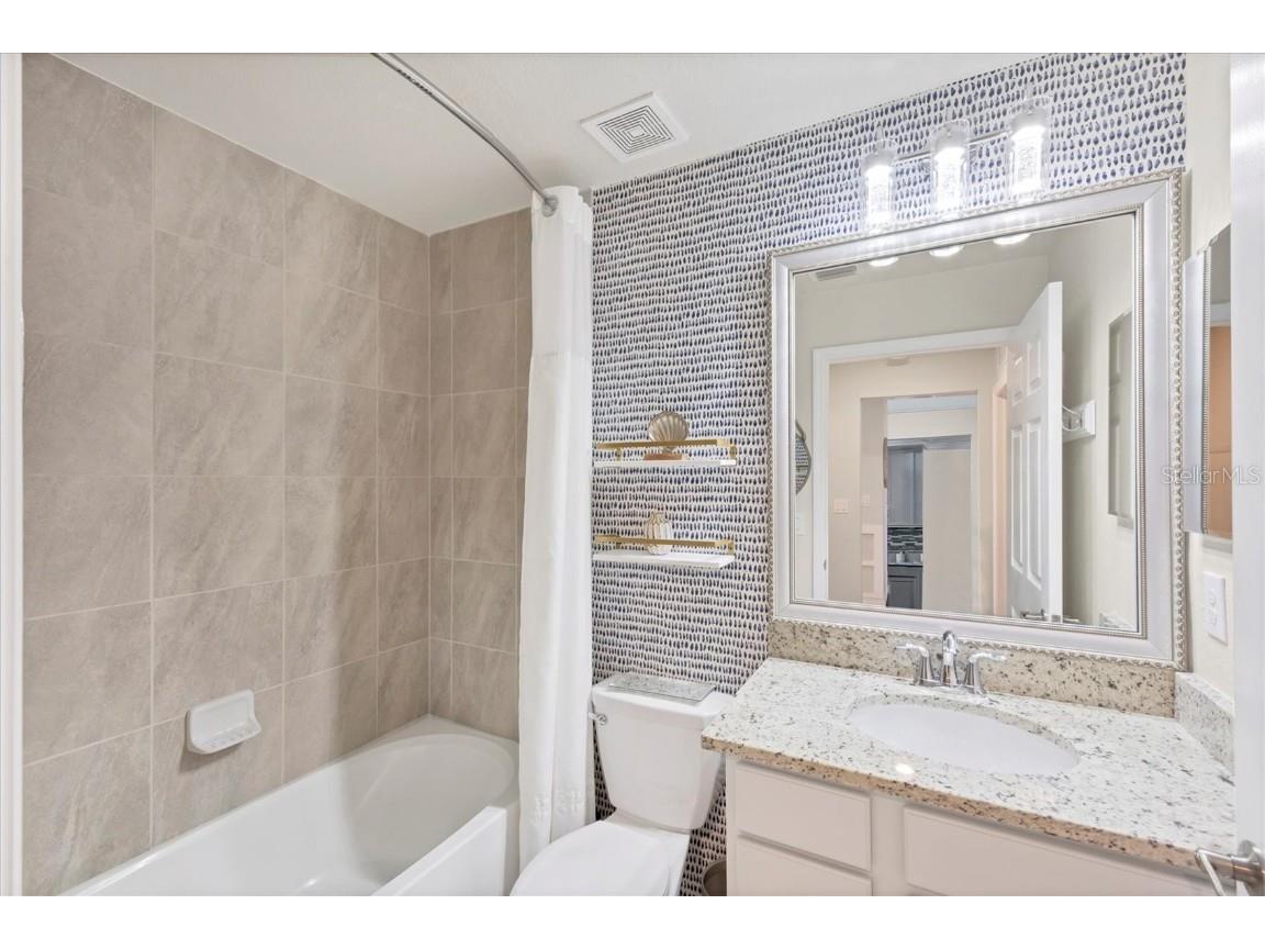 5624 Palmer Circle #105 Bradenton FL 34211 A4649523 image27