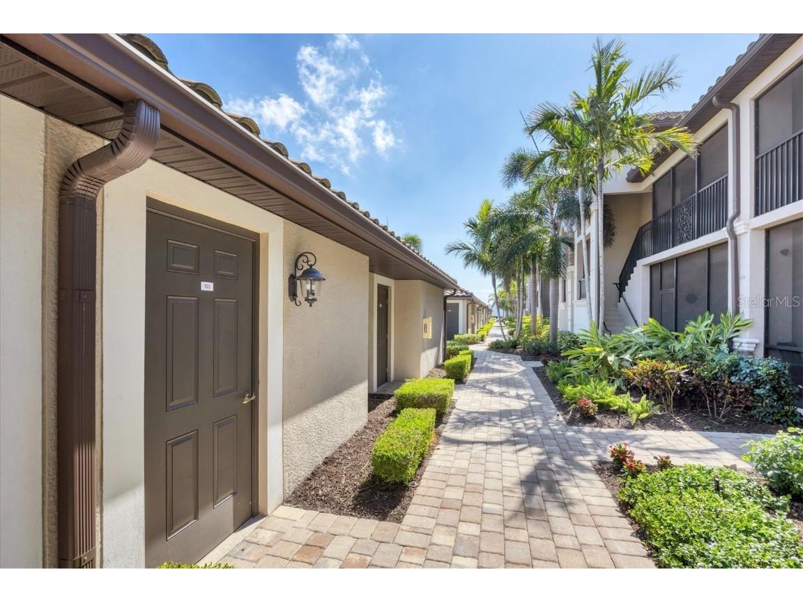 5624 Palmer Circle #105 Bradenton FL 34211 A4649523 image3