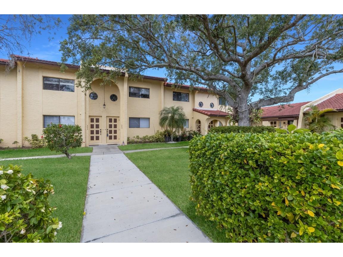 5625 15th Ave W Bradenton FL 34209 A4649714 image1