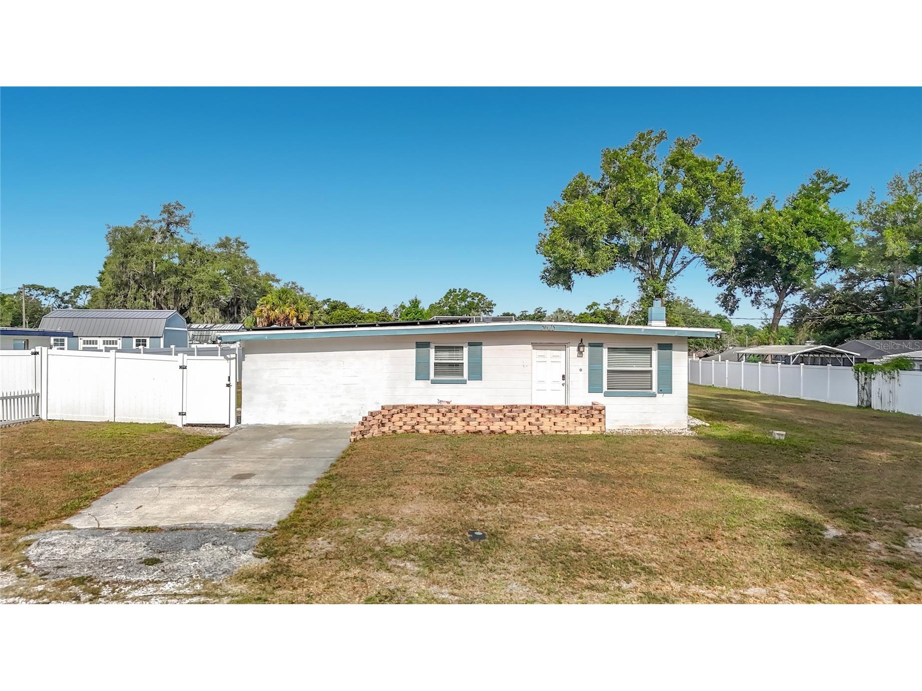 5625 23rd Street Zephyrhills FL 33542 TB8507135 image1