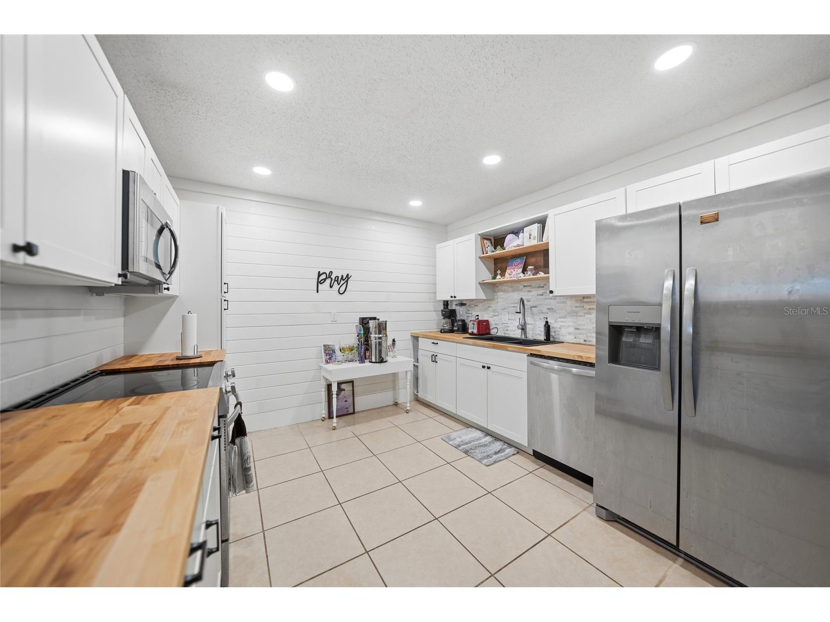 5625 Foxlake Drive North Fort Myers FL 33917 C7528706 image9