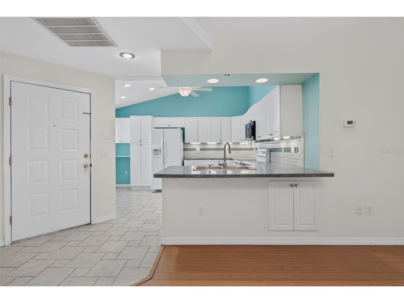5626 Monte Rosso Road Sarasota FL 34243 A4699571 image8