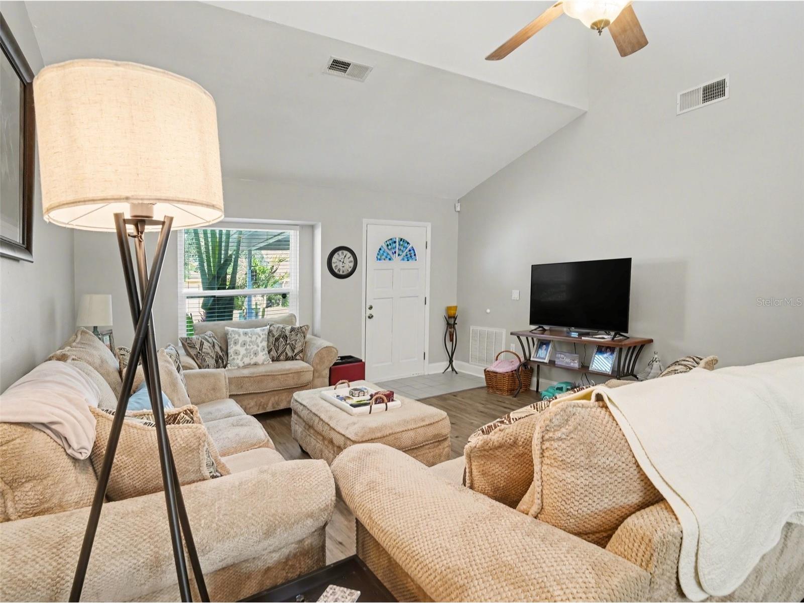 5627 35th Court E Bradenton FL 34203 TB8500530 image3