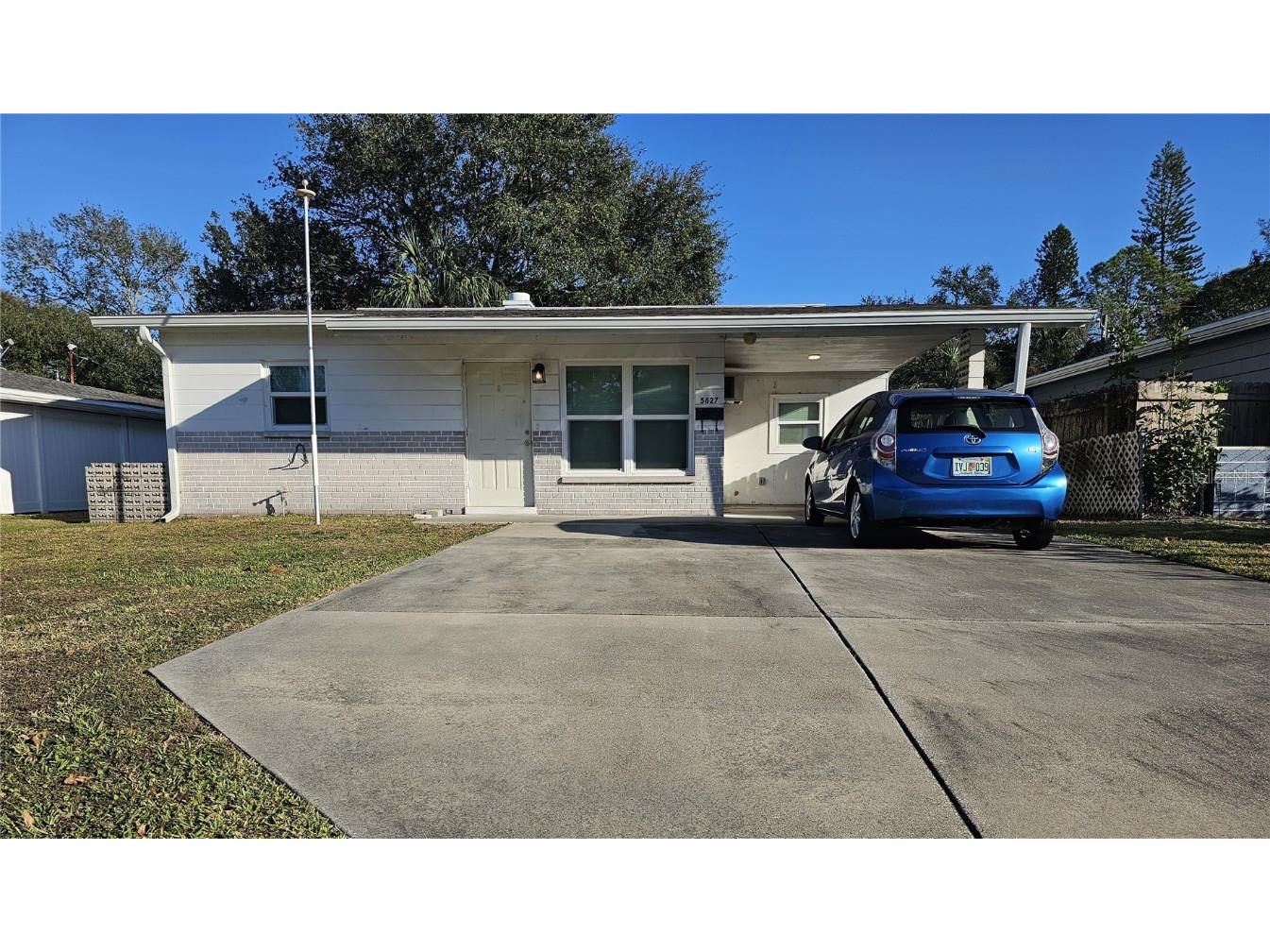 5627 Commonwealth Ave N Saint Petersburg FL 33703 TB8335996 image1