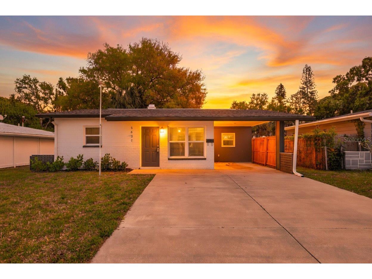 5627 Commonwealth Avenue N Saint Petersburg FL 33703 TB8487698 image1