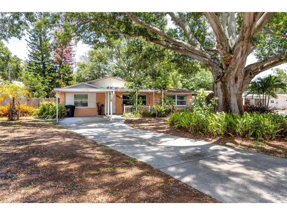 5627 Harding Boulevard NE Saint Petersburg FL 33703 U8201658 image1