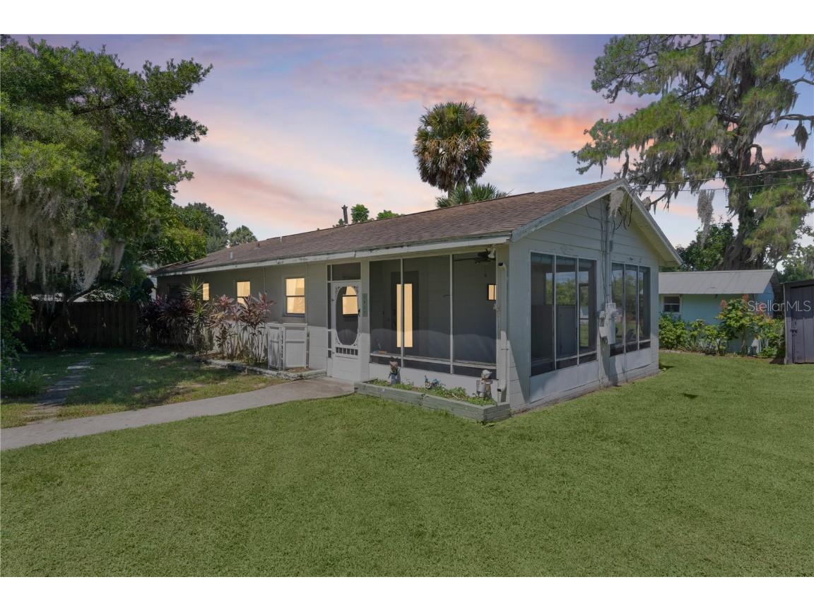 5627 Indiana Drive Lady Lake FL 32159 - LAKE GRIFFIN G5100926 image1