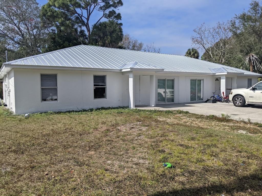 5628 6th Street Court E Bradenton FL 34203 A4528691 image1