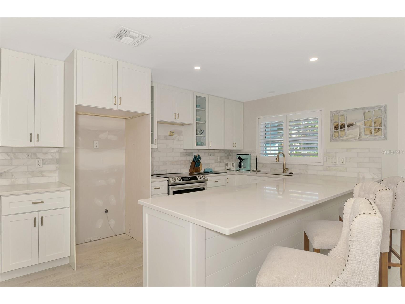 5628 Cape Leyte Drive Sarasota FL 34242 A4692170 image19