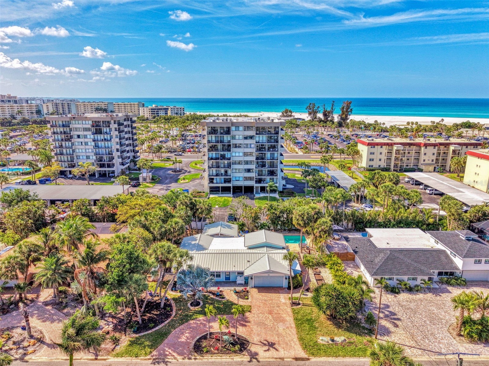 5628 Cape Leyte Drive Sarasota FL 34242 A4692170 image2