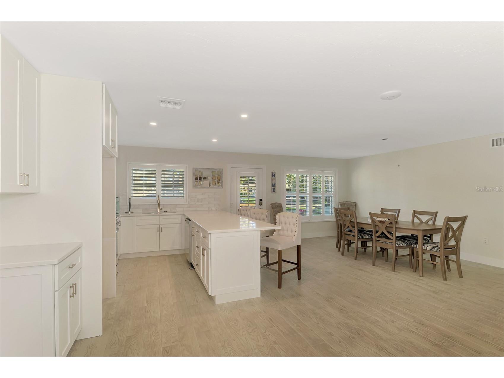 5628 Cape Leyte Drive Sarasota FL 34242 A4692170 image22