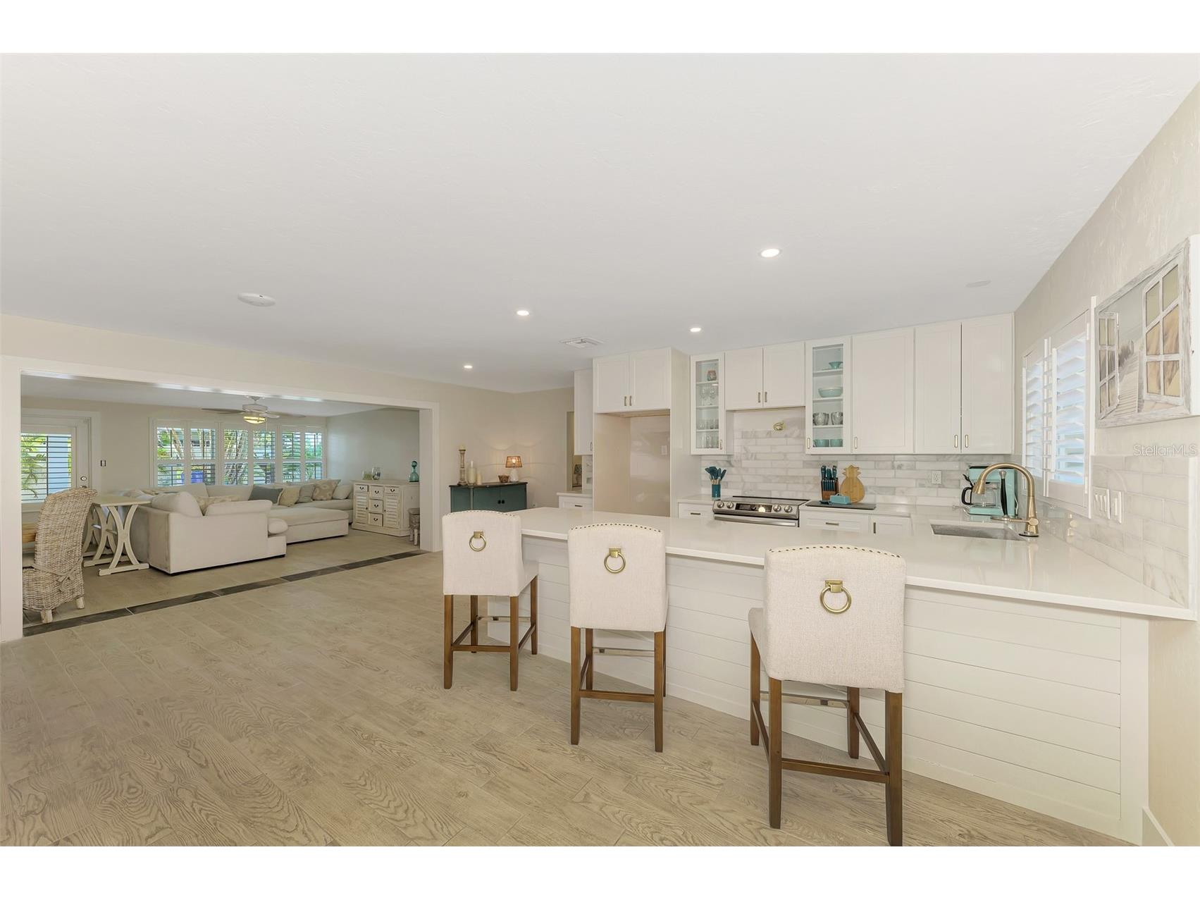 5628 Cape Leyte Drive Sarasota FL 34242 A4692170 image25
