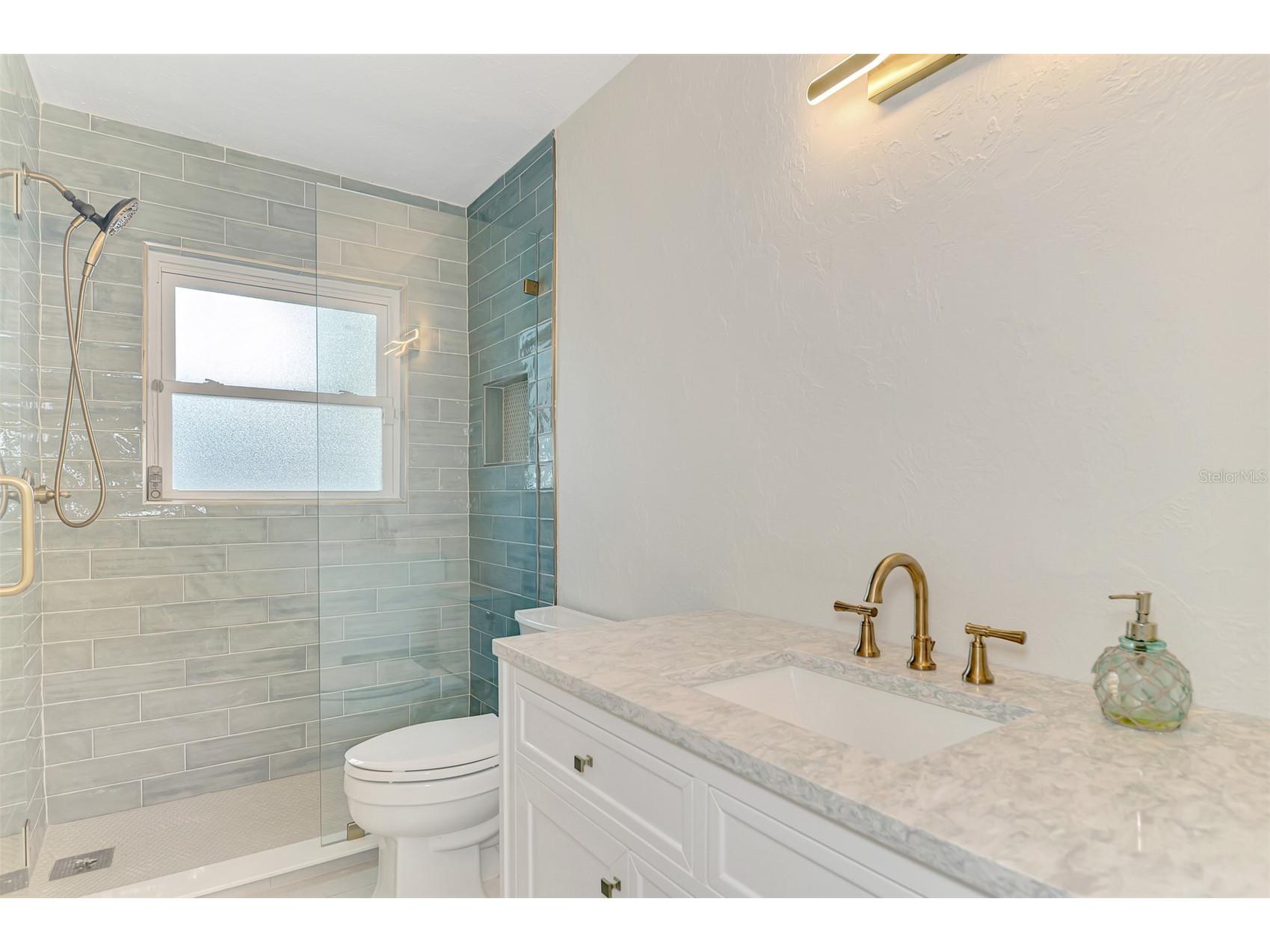 5628 Cape Leyte Drive Sarasota FL 34242 A4692170 image52