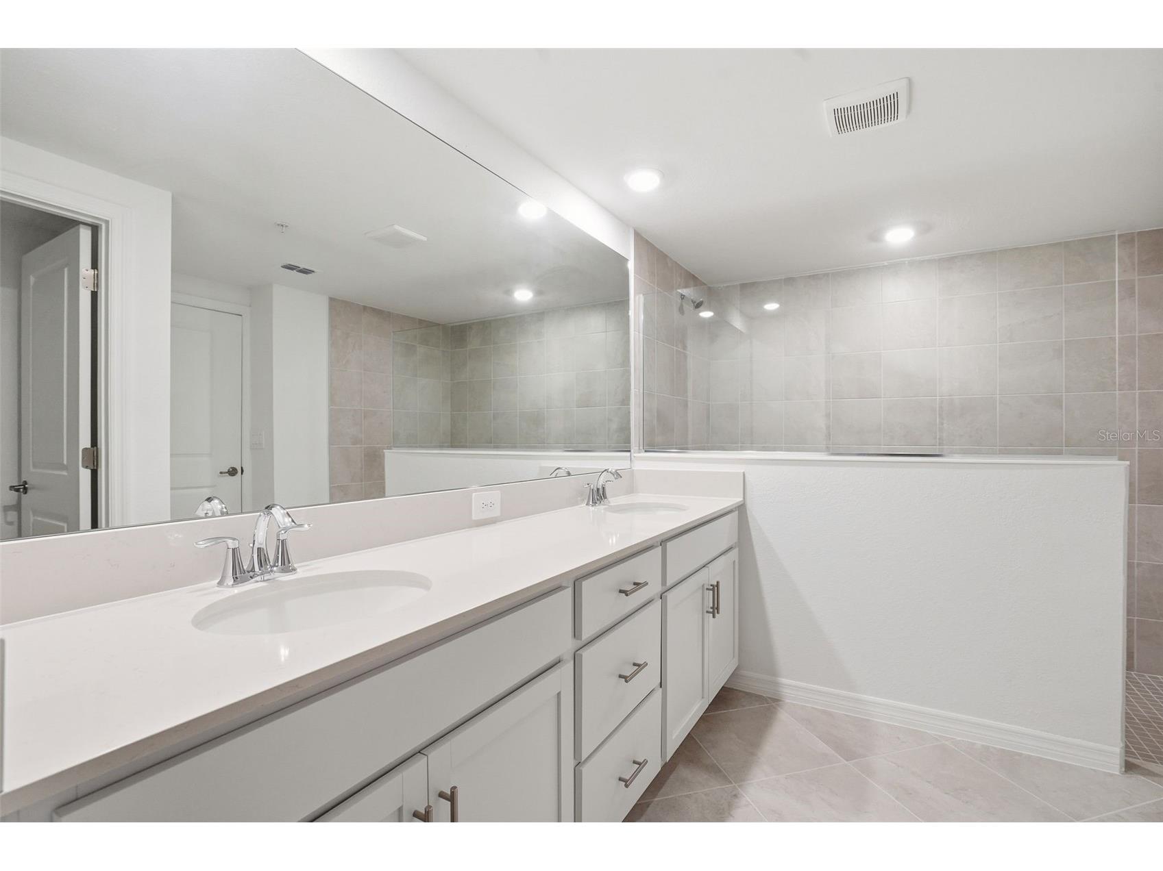 5628 Summit Pointe Circle #101 Bradenton FL 34210 TB8378742 image25