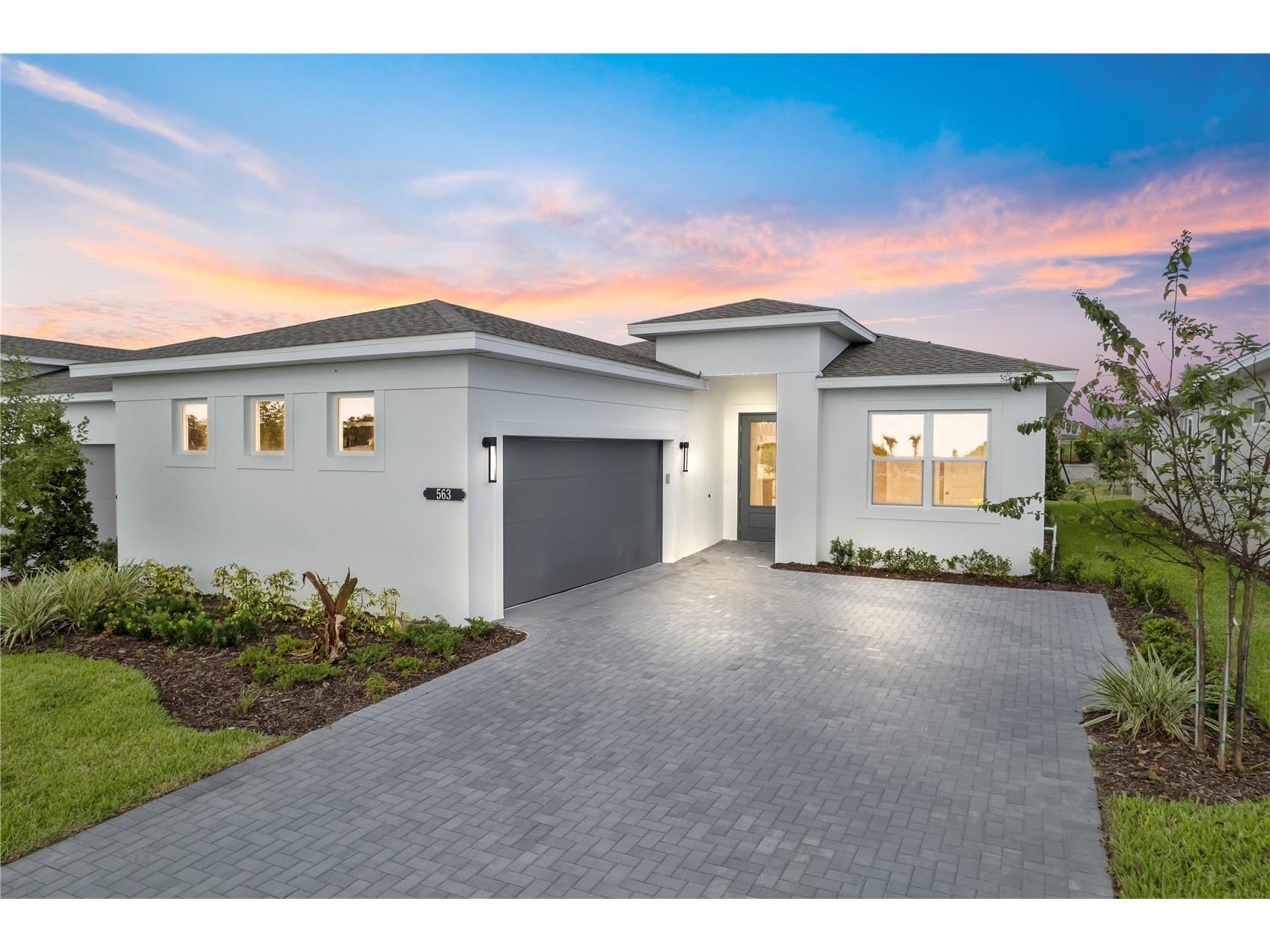 563 Hammock Oaks Boulevard Lady Lake FL 32159 W7887412 image1