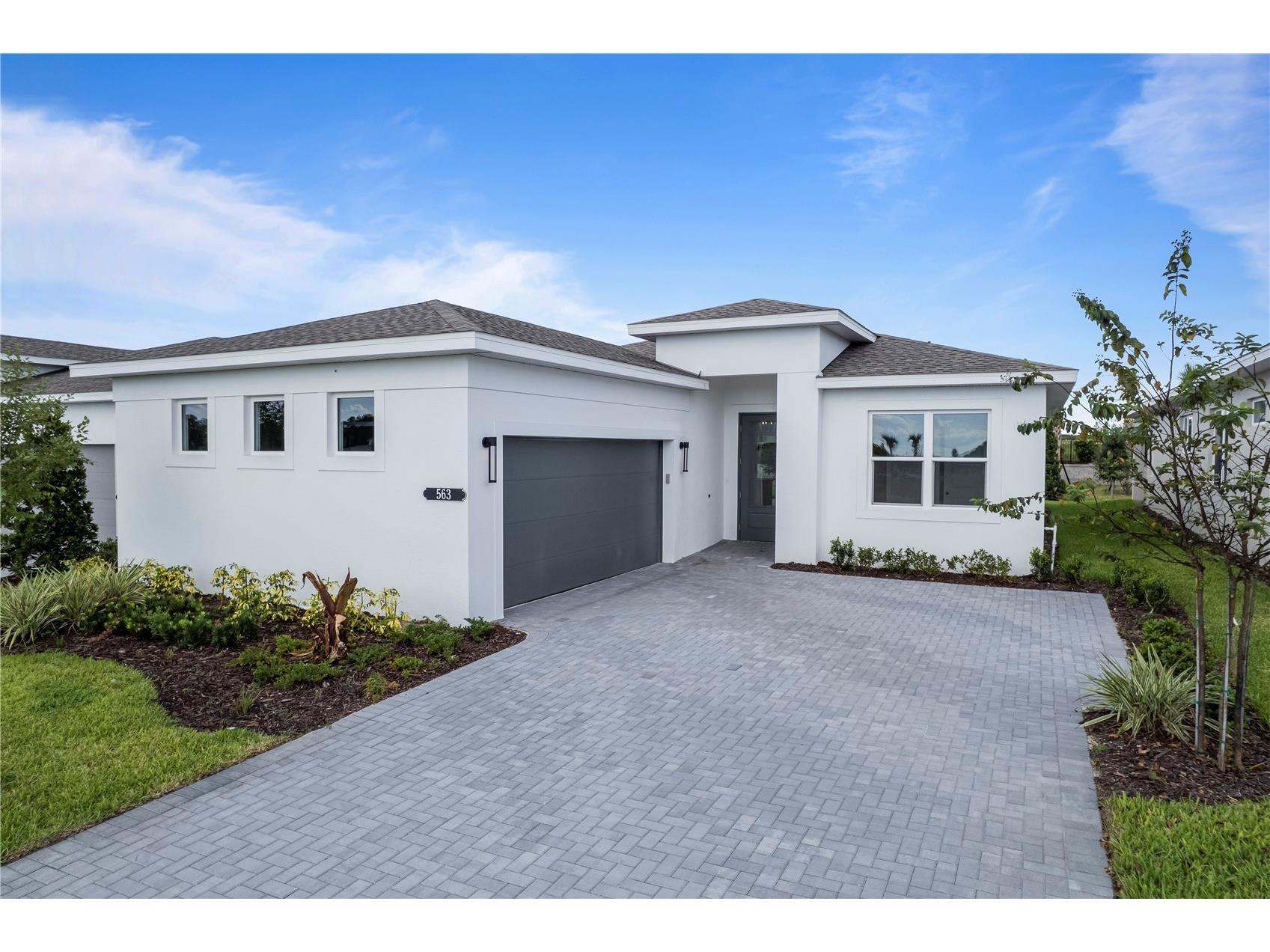 563 Hammock Oaks Boulevard Lady Lake FL 32159 W7887412 image2