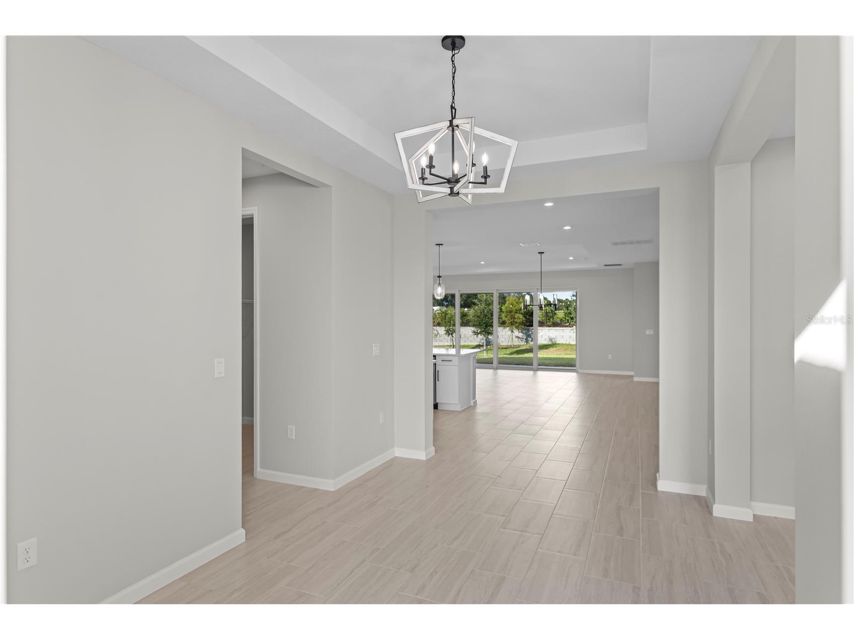 563 Hammock Oaks Boulevard Lady Lake FL 32159 W7887412 image3