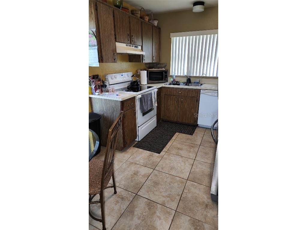 563 Hunter Circle Kissimmee FL 34758 O6326962 image6