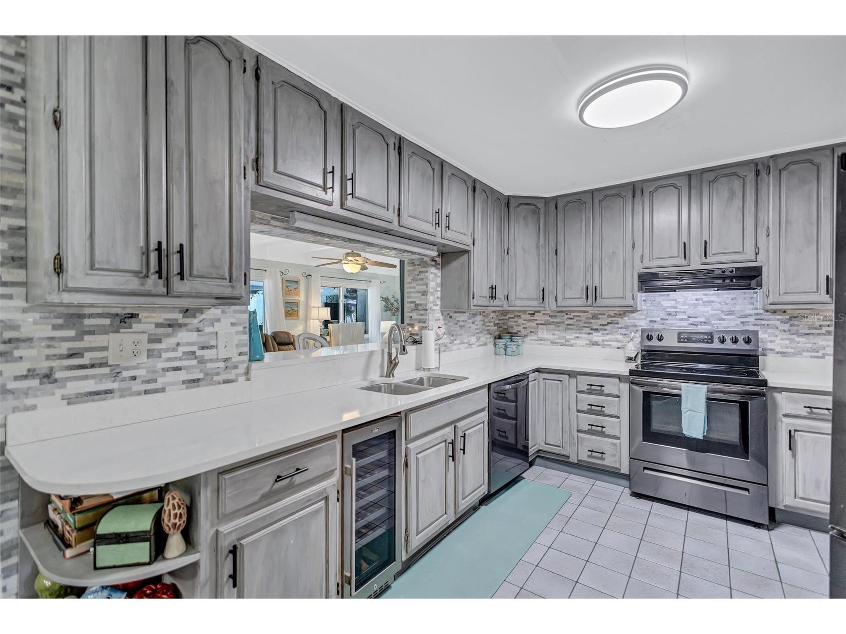 563 Lewis Boulevard SE Saint Petersburg FL 33705 - TAMPA BAY TB8497738 image12