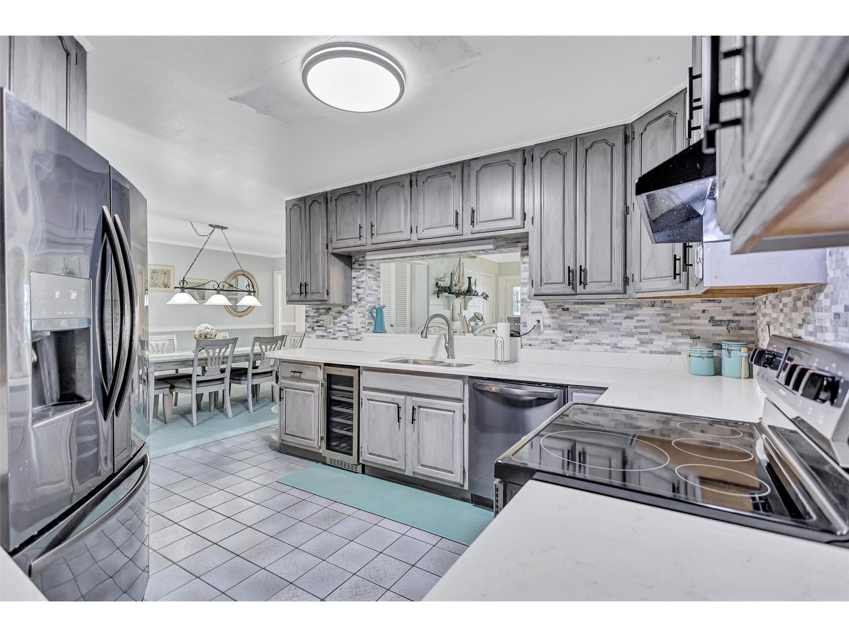 563 Lewis Boulevard SE Saint Petersburg FL 33705 - TAMPA BAY TB8497738 image13