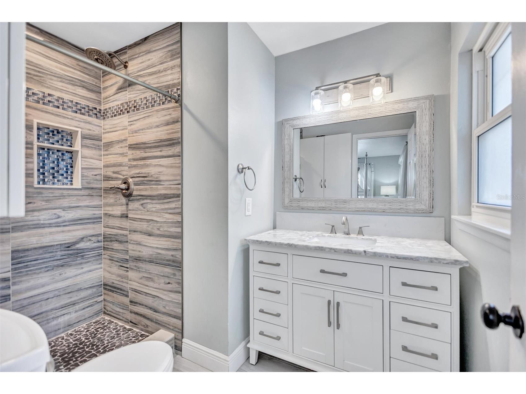563 Lewis Boulevard SE Saint Petersburg FL 33705 - TAMPA BAY TB8497738 image21