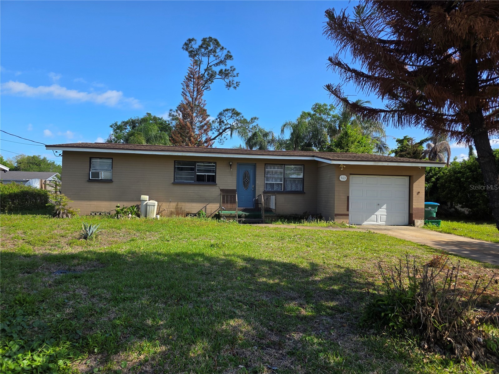 563 Martha Drive Holly Hill FL 32117 V4948463 image1