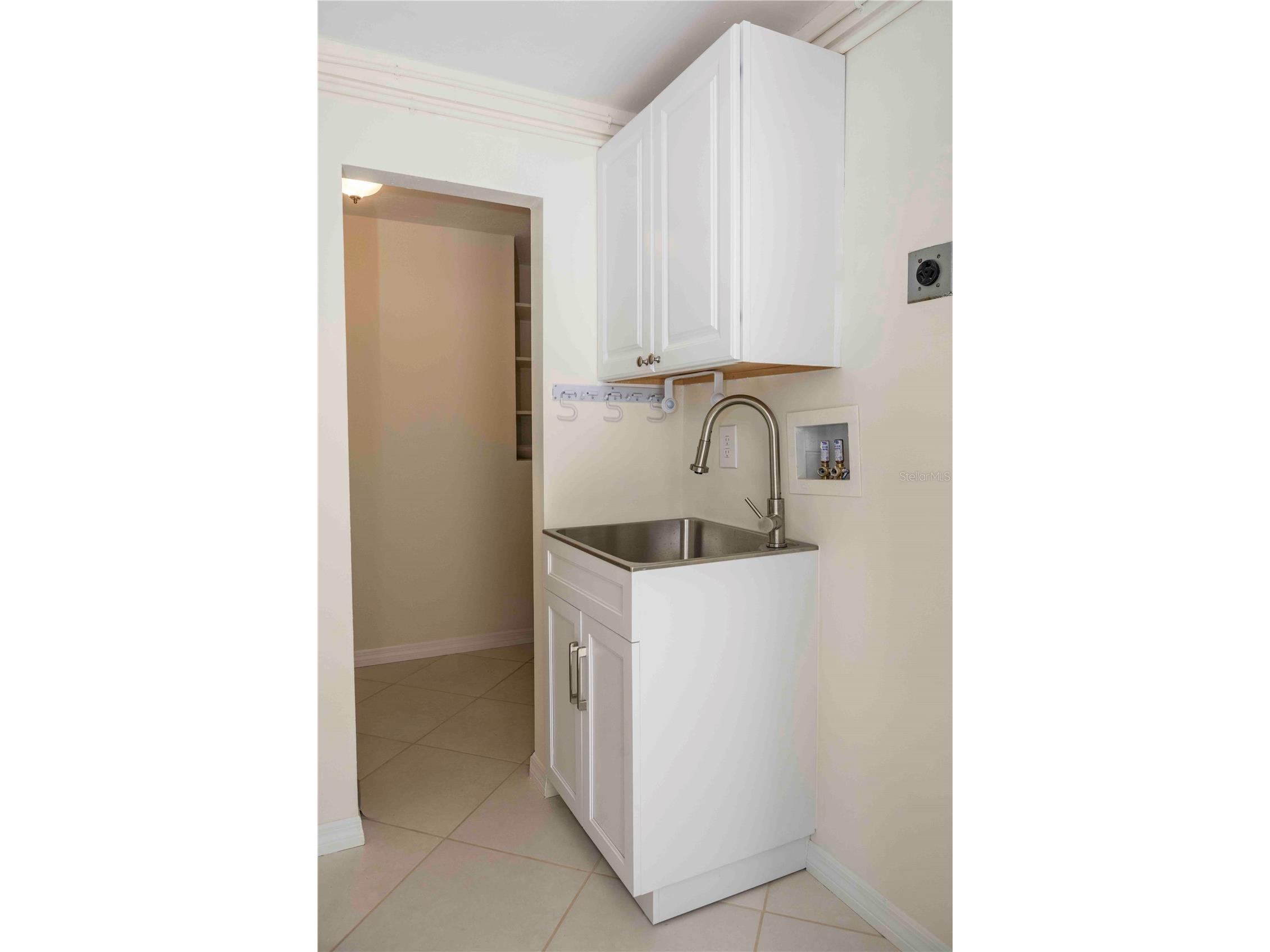 563 Spanish Drive S Longboat Key FL 34228 A4682513 image28