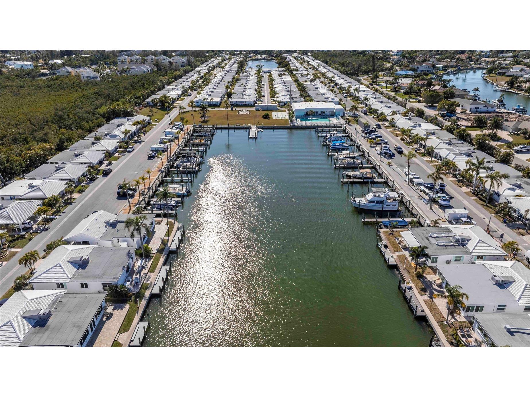 563 Spanish Drive S Longboat Key FL 34228 A4682513 image43