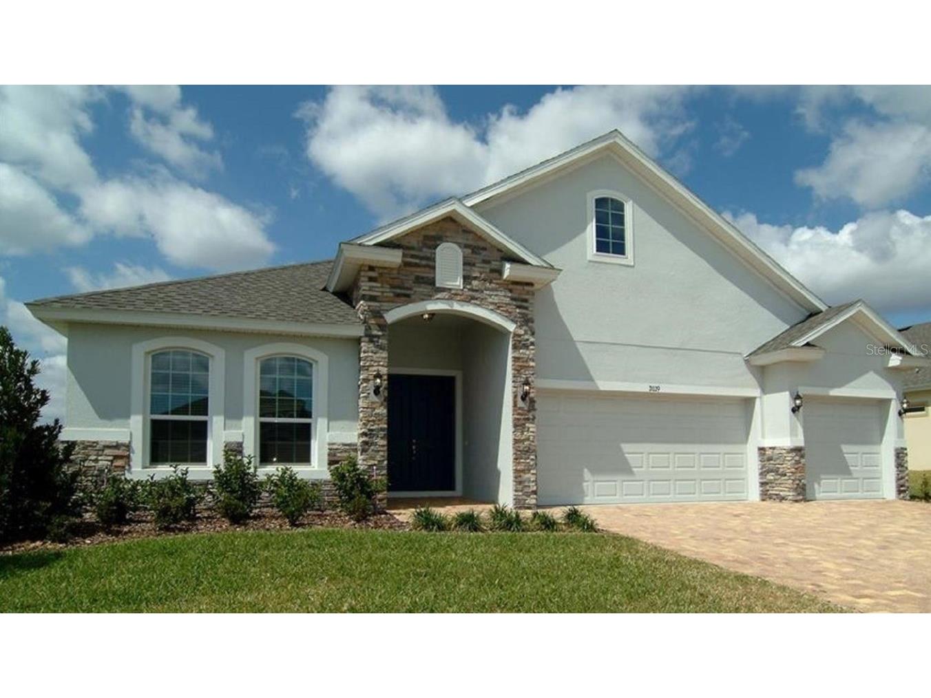 563 Via Bella Court Howey In The Hills FL 34737 G5071155 image1