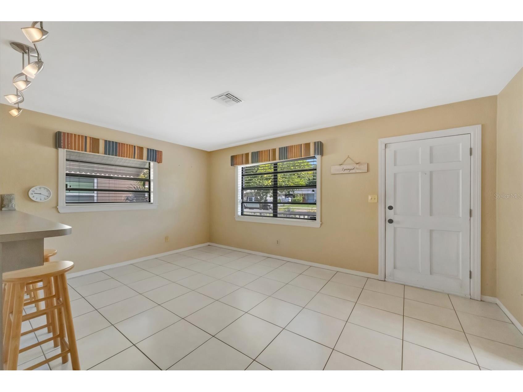 5630 13th Avenue N Saint Petersburg FL 33710 A4694648 image10
