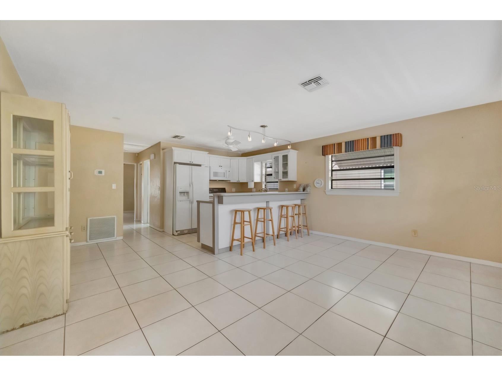 5630 13th Avenue N Saint Petersburg FL 33710 A4694648 image6