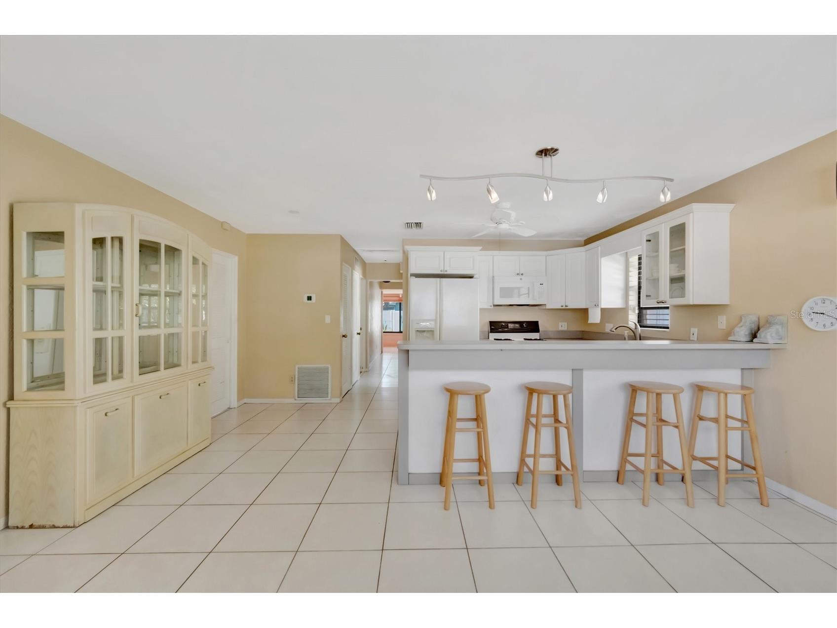 5630 13th Avenue N Saint Petersburg FL 33710 A4694648 image8