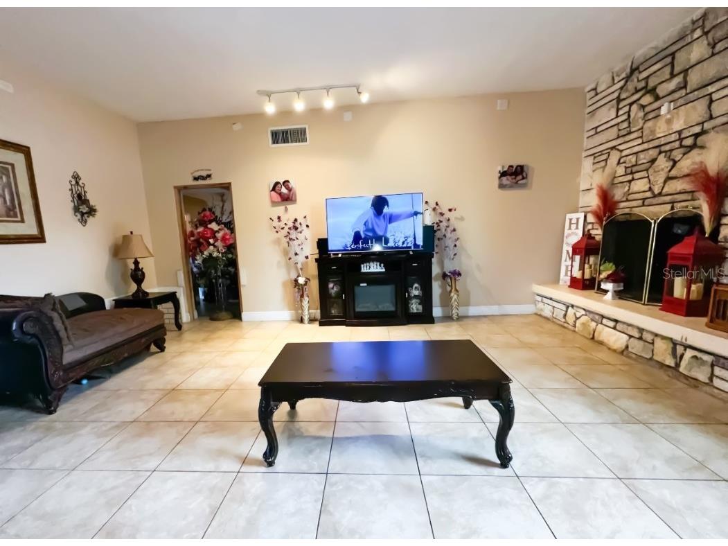 5630 3rd Street W Bradenton FL 34207 A4631772 image9