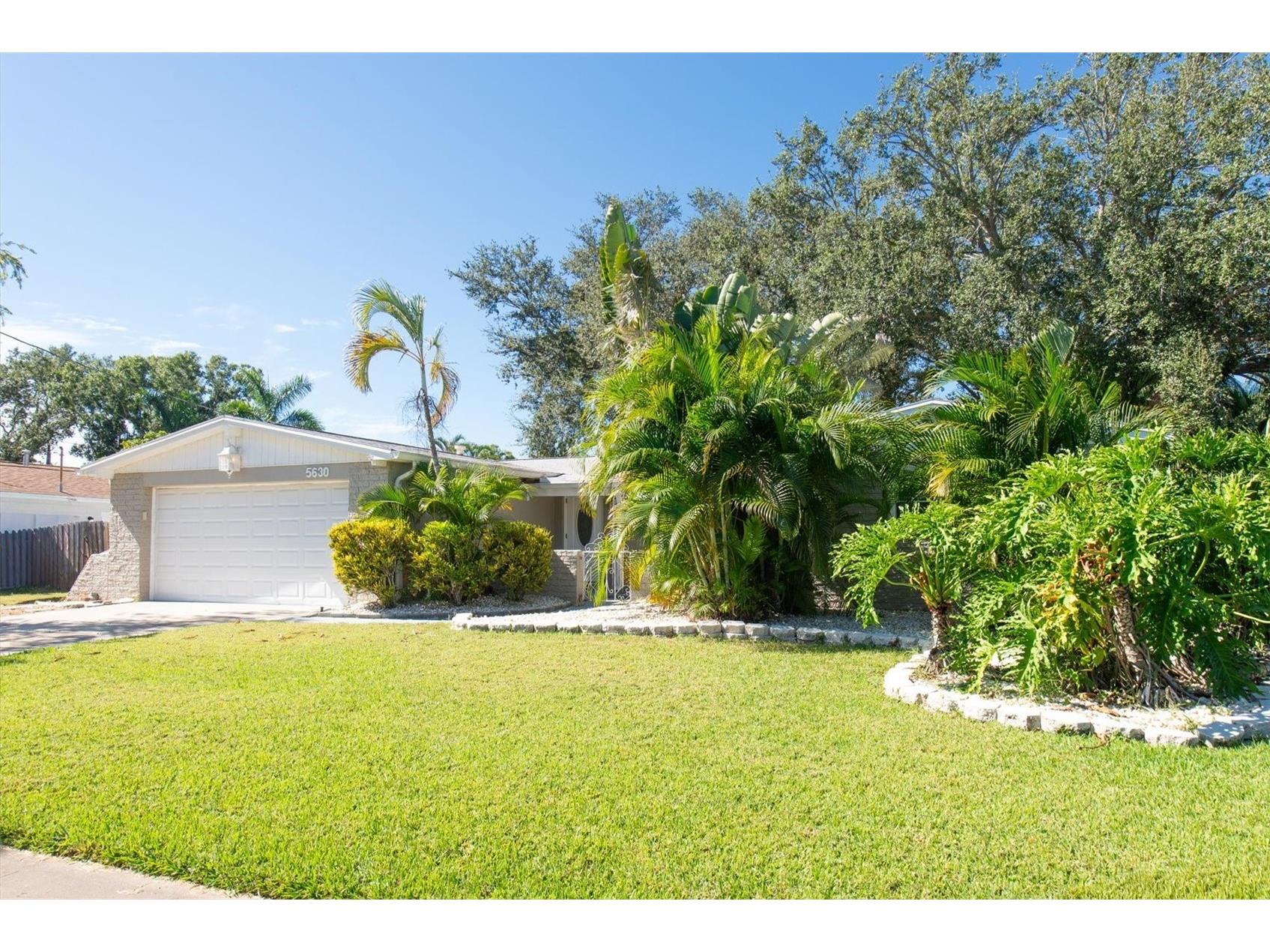 5630 Denver Street NE Saint Petersburg FL 33703 TB8444117 image2