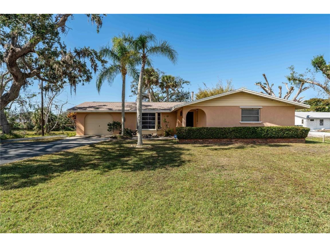 5630 Saint Louis Avenue Sarasota FL 34233 A4639160 image1