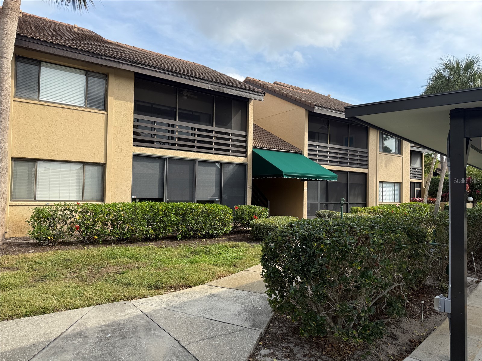 5631 Ashton Lake Drive #7 Sarasota FL 34231 - SUNNYSIDE LAKE A4679910 image2