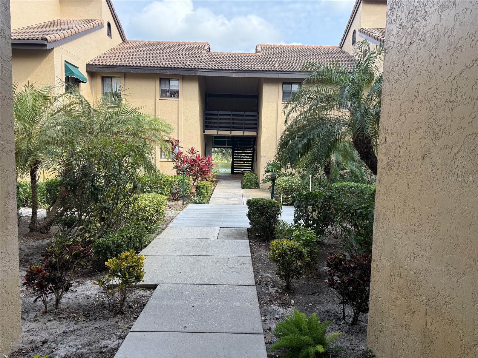 5631 Ashton Lake Drive #7 Sarasota FL 34231 - SUNNYSIDE LAKE A4679910 image4