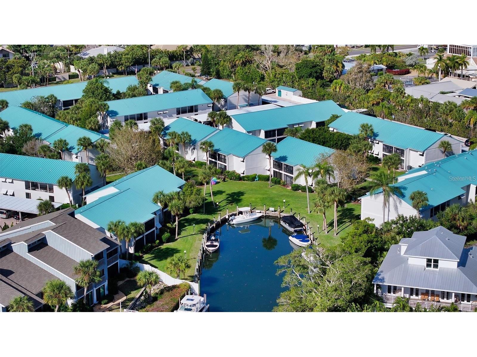 5631 Midnight Pass Road #1002 Sarasota FL 34242 A4678675 image1