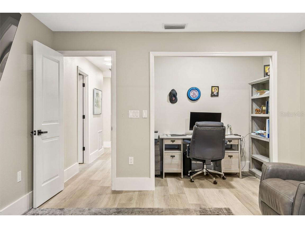 5631 Pipers Waite #12 Sarasota FL 34235 A4671983 image37