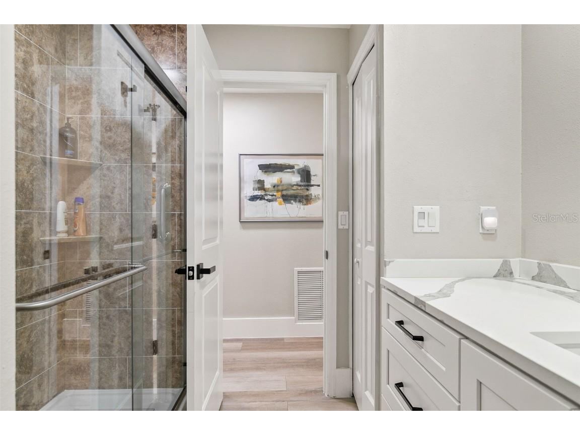 5631 Pipers Waite #12 Sarasota FL 34235 A4671983 image40