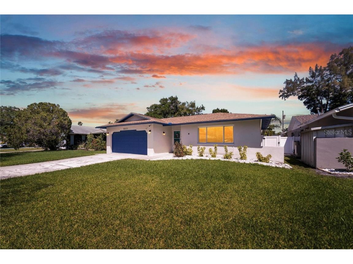 5631 Venetian Boulevard NE Saint Petersburg FL 33703 U8237292 image1