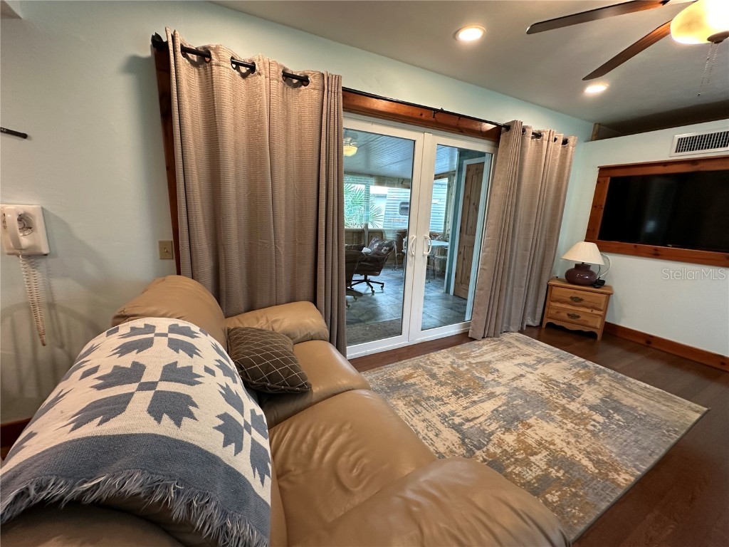 56315 Hickory Road Astor FL 32102 - ST JOHN'S RIVER R4910402 image6