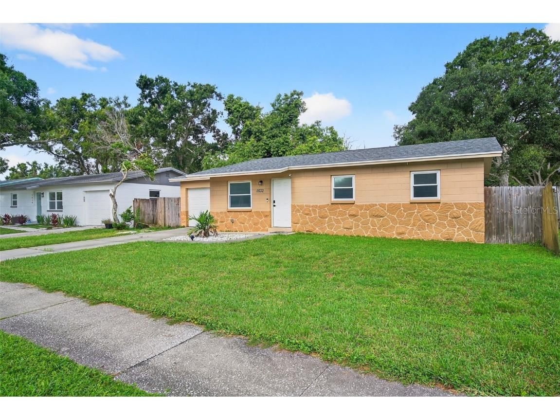 5632 62nd Street N Saint Petersburg FL 33709 TB8413669 image1