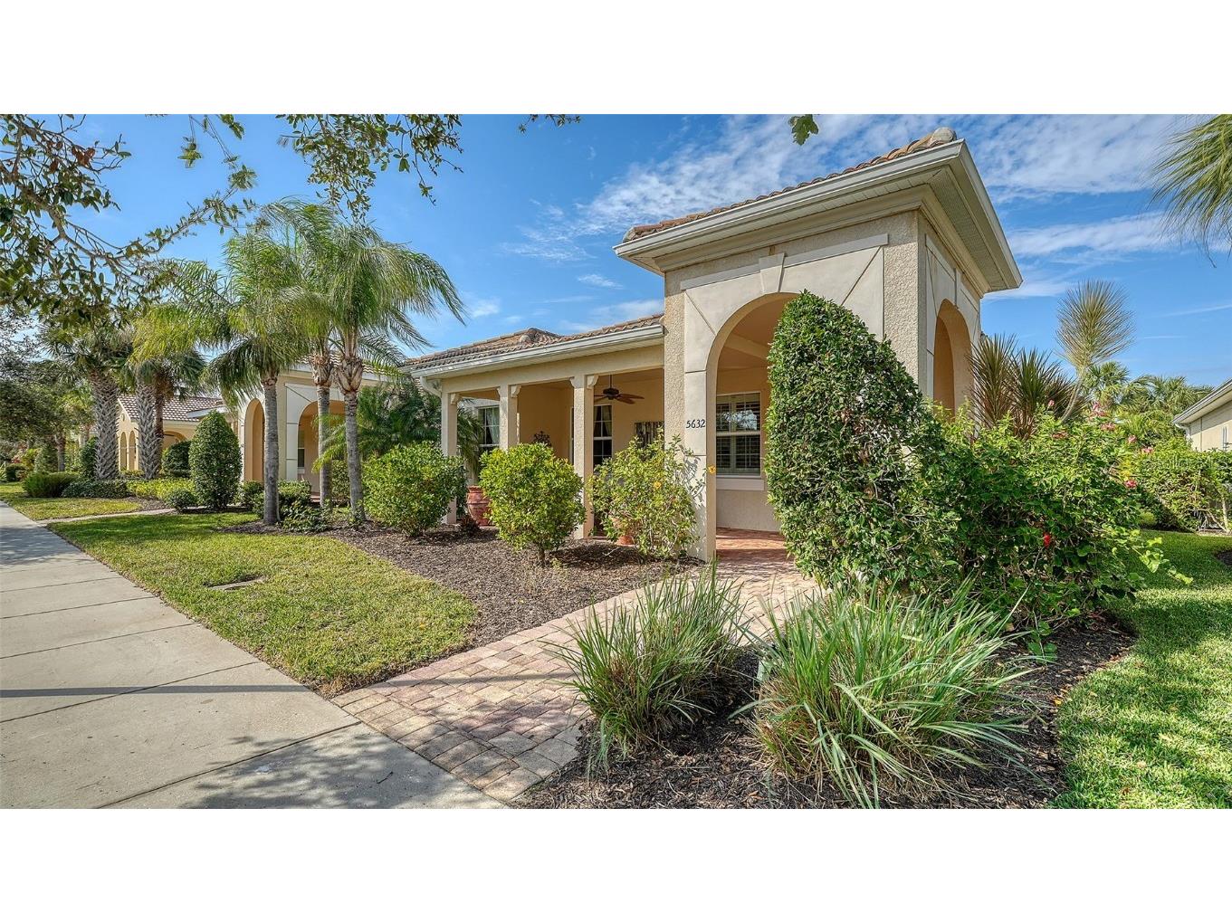 5632 Fossano Drive Sarasota FL 34238 A4634578 image1