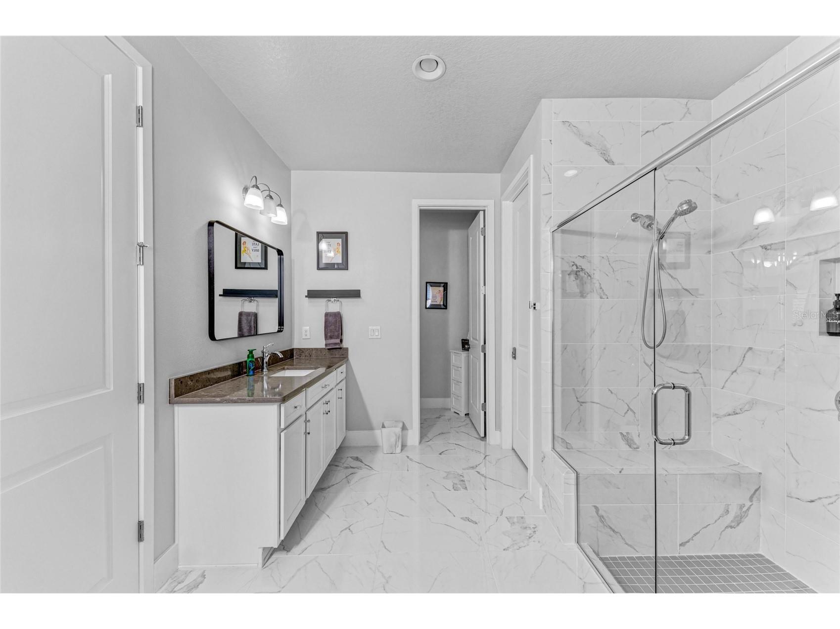 5632 Long Shore Loop Sarasota FL 34238 A4675176 image28