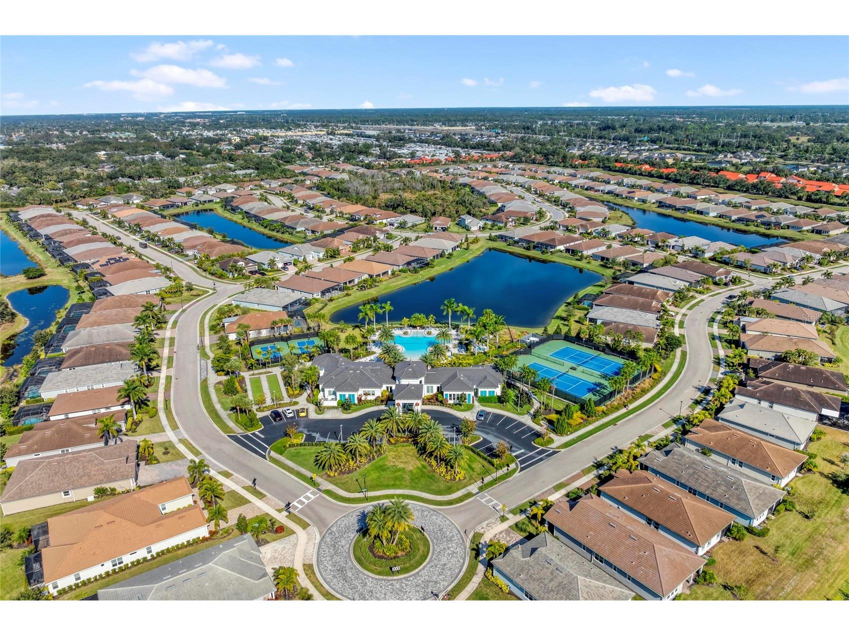 5632 Long Shore Loop Sarasota FL 34238 A4675176 image50