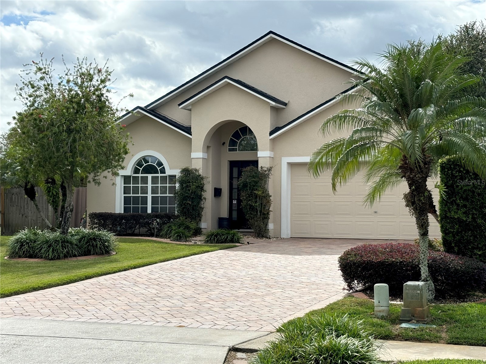 5632 Mariwood Drive Orlando FL 32810 V4948455 image1