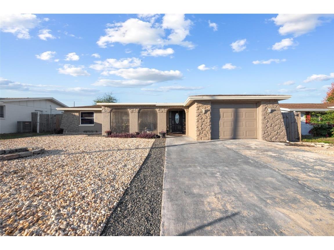 5633 Andrea Drive Holiday FL 34690 TB8443609 image1